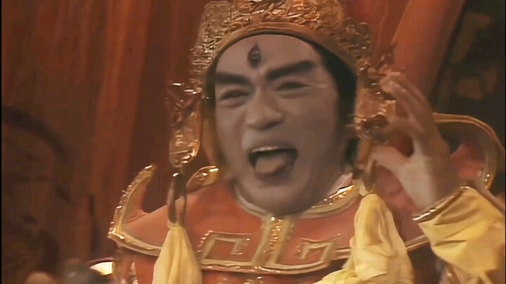 Aktingnya keren banget! Dulu waktu kecil benar-benar percaya ada monyet yang merasuk!