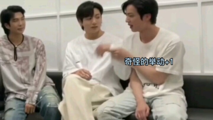 Park Ji-min: I'm exhausted... Let's destroy it all...