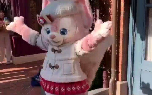 【Linh Na Bối Nhi】Bé Bối Nhi giỏi quá đi mất, cứ khoe khoang khắp nơi bộ quần áo mới của mình, các mẹ