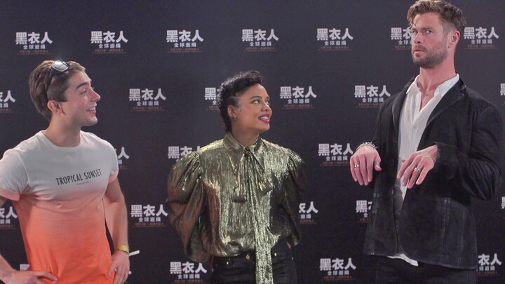 สัมภาษณ์พี่ค้อนมนุษย์ชุดดำ! แต่เขาดันอยากลบความทรงจำของฉัน??