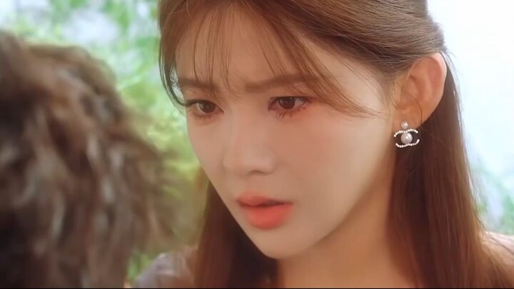 สาวหย่าผัวเลวแล้วคว้าหนุ่มบาร์โฮสจูบต่อหน้า! ก่อนจับน้องชายคลั่งรักขึ้นแทนจนเขาห