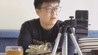 من له مكانة تاريخية أعلى بين شو جينغيو، يانغ يي، ووانغ مينغ؟