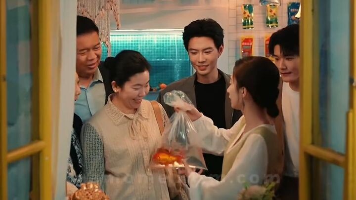PHÁO HOA CỦA CÁ VÀNG - FULL THUYẾT MINH