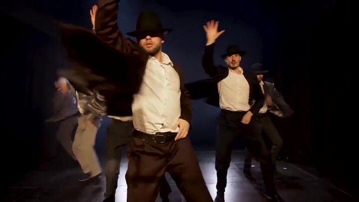 ชาวต่างชาติผู้เชี่ยวชาญเต้นเพลง Smooth Criminal นักแสดงมือฉมังร่วมสร้างสรรค์ไอเดียสุดพิเศษของไมเคิล 