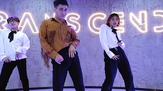 [Quansheng Dance Studio] Ruang latihan koreografi JAZZ untuk pemula dalam tarian jazz "My Boo" Yi Ya