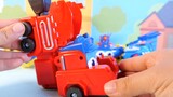 Ragam bus sekolah tujuh-dalam-satu bermain melawan dinosaurus berhasil menjaga cerita mainan anak-an