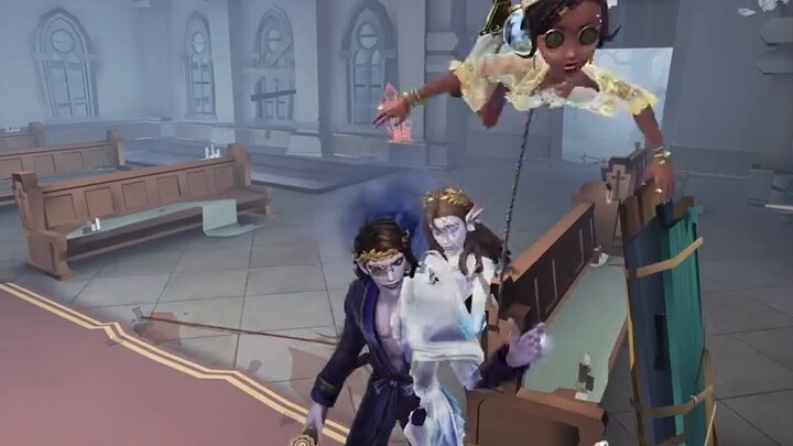 Anak laki-laki bangsawan itu berdiri tegak