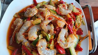 ตำส้มกุ้งสดใส่พริกเป็นกำ(เดือดทั้งส้มตำเดือดทั้งคน)