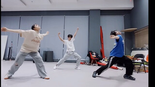 苏苏身体的柔软度好绝哦我天