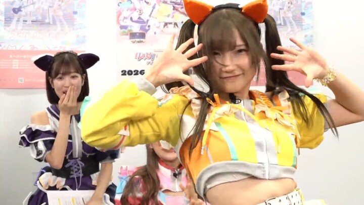 【Chinese】Click to watch👆The lead singer's passionate dance💃💃💃【Nakamachi Arale/BanG Dream!】