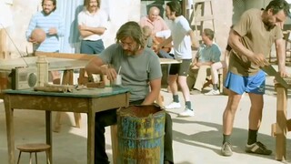 为了能从监狱里逃出来，他们在入狱的第三天便谋划了一场滴水不漏的越狱行动