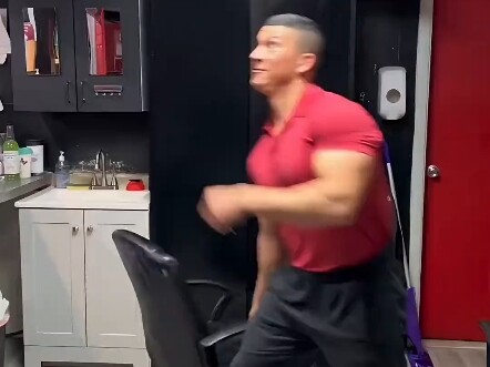 “That gym employee (Homelander version)”