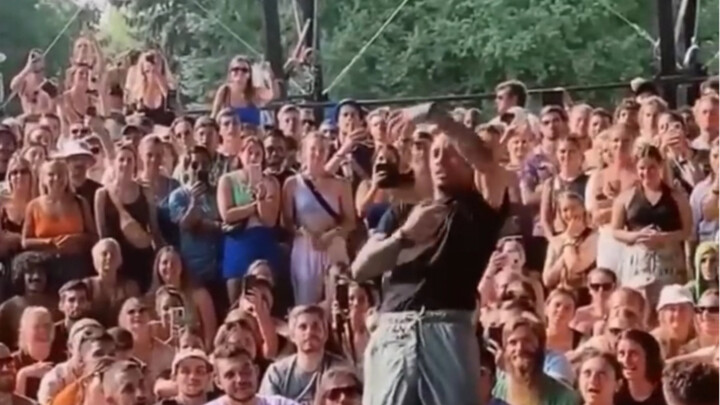 แดนซ์สตรีทระดับแชมป์! หนุ่มคนนี้เล่นได้เด็ดมาก ท่าสุดท้ายเทพสุดๆ 👍👍👍