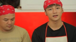 [Bếp Chiến] Gil Lê và Sơn Tùng làm bánh tráng trộn (Phần 3)