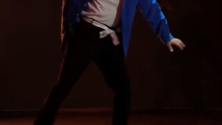 ماذا لو كان مايكل جاكسون يرقص موسيقى الفانك؟