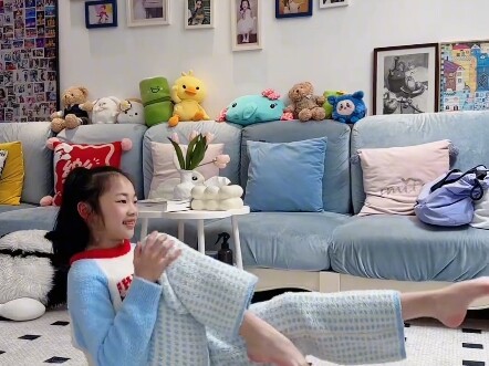 The whistle dance that's been all the rage lately—guess I'll jump on the bandwagon too!