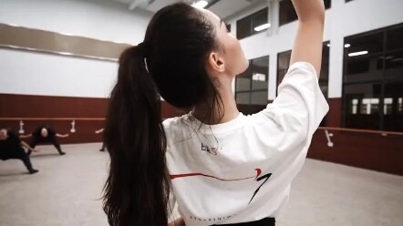 Mongolian and Tibetan dance PK