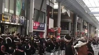 Pawai Mikoshi di Festival Tenjin Matsuri!