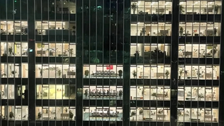 防窥玻璃的危险瞬间