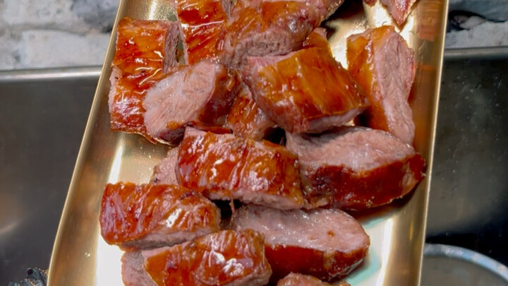 Giấy vàng giòn rụm viền dầu