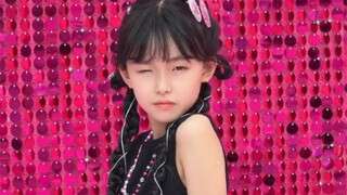 所以平时拍穿搭我都是尽量找没啥人的地方给她拍🤣#刘格格 #芭比 #穿搭