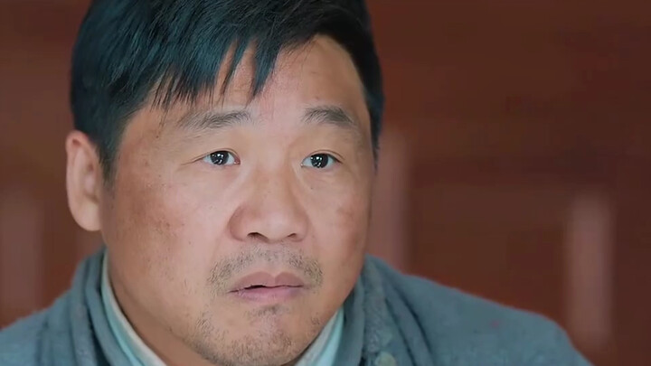 Semua orang bilang jangan ganggu tukang kayu tua, ternyata kali ini dia yang kena, kan?