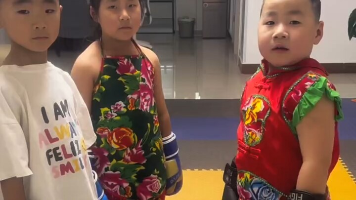 [Nguyên tác của Lão Đại, Lão Nhị, Tiểu Lão Tam] Video đã được đóng gói, mời mọi người xem!