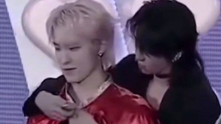 【ฉันป๋า】คุณไม่ได้ชอบผมอยู่เหรอ ถ้าอย่างนั้นก็แสดงออกมาสิ!!!