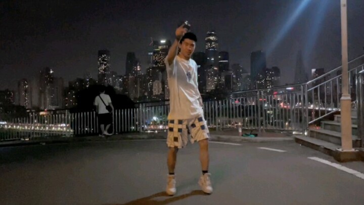 [Bunga Persik Mekar] Saya merasa sangat senang saat mendengar lagu ini. Saya merasa Locking adalah t