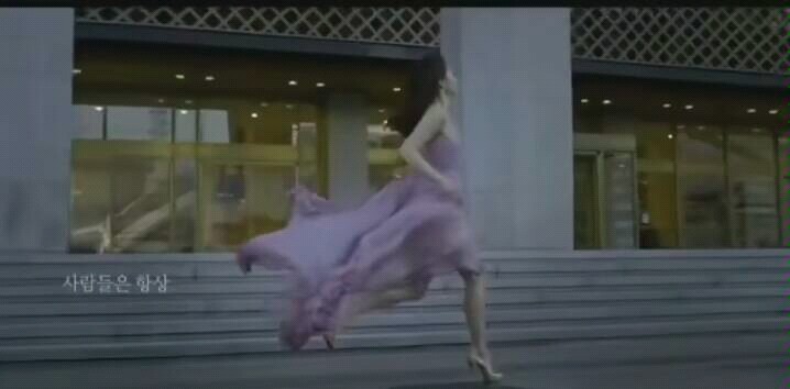 Cemilan Quan Zhi Xian kok bisa seindah ini!!! Benar-benar dewi turun dari kayangan!! Mantap banget!!