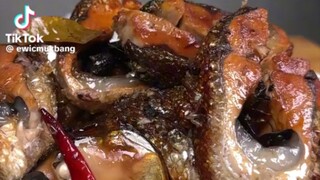 mukbang Spanish bangus