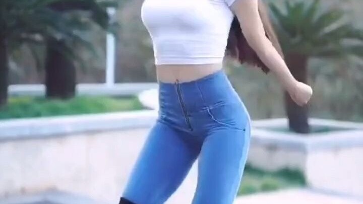 [Jeans Goddess] 183-Sister needs protection