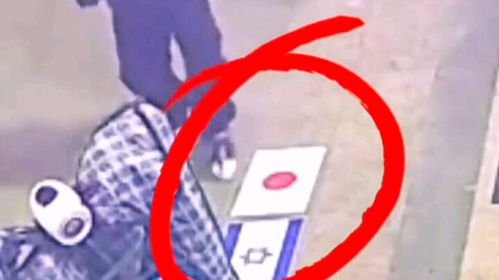 What on earth is going on? #FunnyVideo #FunnyDubbing