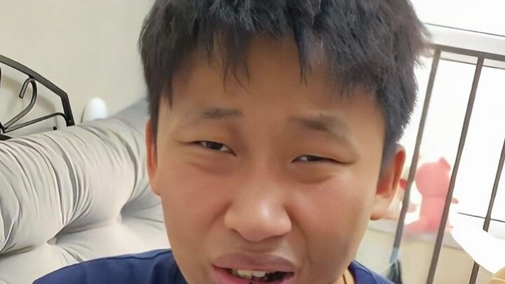 ลองเค้กถ่านหินรังผึ้ง ปลดล็อกมิติใหม่แห่งรสชาติ ชาวเน็ตบอก: นี่มันคนใจเด็ดชัดๆ!