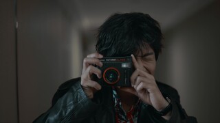 01「Photographer」: I heard that behind the Polaroid lens, there is a connection to another time and s