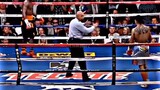 Floyd taunting  his opponent 😂😂😂