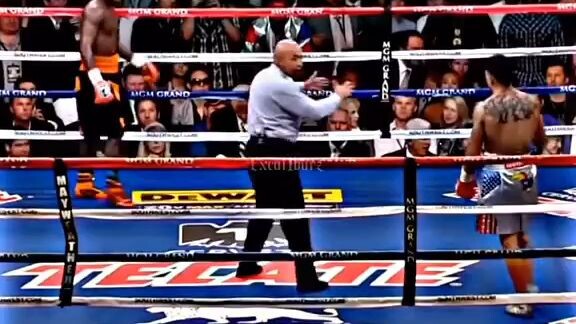 Floyd taunting  his opponent 😂😂😂