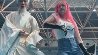"Ketika Guru Surgawi Bertemu Quan Xing Xia He..."