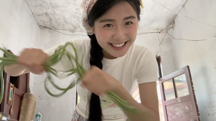 看什么看，豆橛子抽你腚！