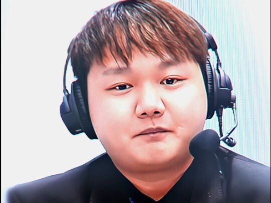 ยาสีฟัน: "37 วินาทีนี้คือความเข้าใจทั้งหมดของฉันเกี่ยวกับการกลั้นหัวเราะ"