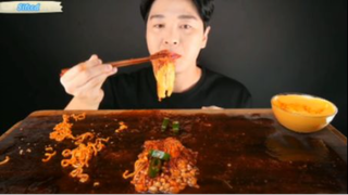 Mì nấm xúc xích phần cuối #mukbang