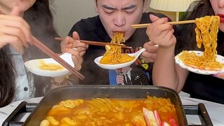 #Korean Hot Pot Bingbing has learned to go against the grain?