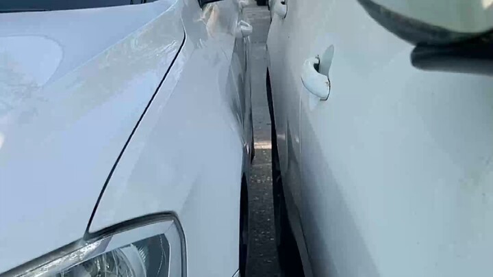 Các bạn đã từng va quẹt khi đi qua đoạn đường hẹp chưa? Hãy chia sẻ những mẹo nhỏ hữu ích để mọi ngư