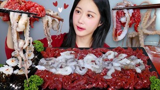 [ONHWA] Gurita mentah + suara mengunyah daging sapi mentah!