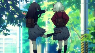 JK girls kick each other's buttocks for a full minute