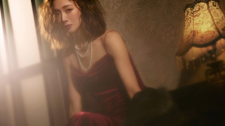 صور فوتوغرافية تعبق بجوّ الأزهار المفعمة بالحياة