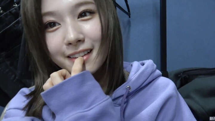 [With Chinese Subtitles] [TWICE] SANA’s TMI – Curious? PS: That sweet SANA is just too much!