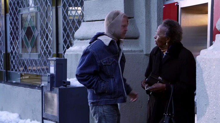 Famous scene from the American TV series Shameless: Frank starts to cheat and defraud money to pay o