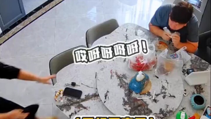 Can only say the whole family’s emotions are super stable || No more talking—just eat, kid!