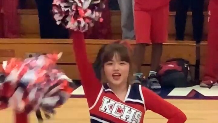 US High School｜When an international student becomes a member of the cheerleading team